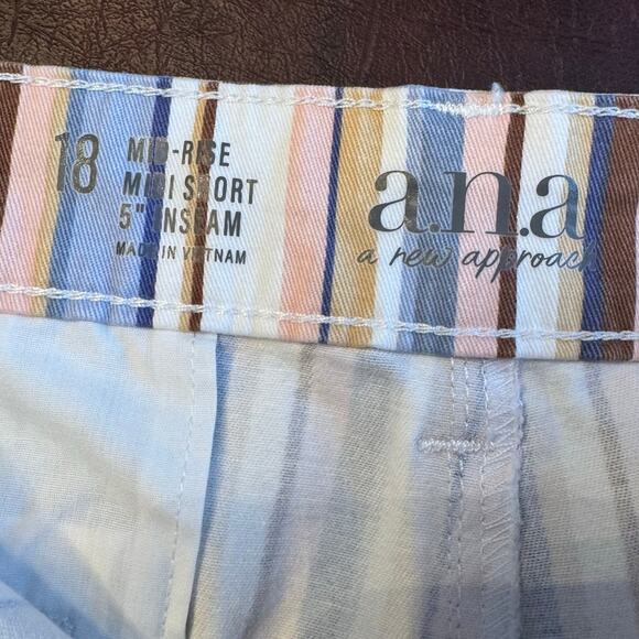 a.n.a NWT A New Approach Women's SZ 18 Mid-Rise Midi Shorts Stripe 5" Inseam - Picture 7 of 10